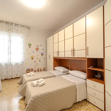 Apartamento Casa Lella Novara