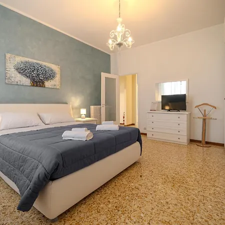 Casa Lella Novara