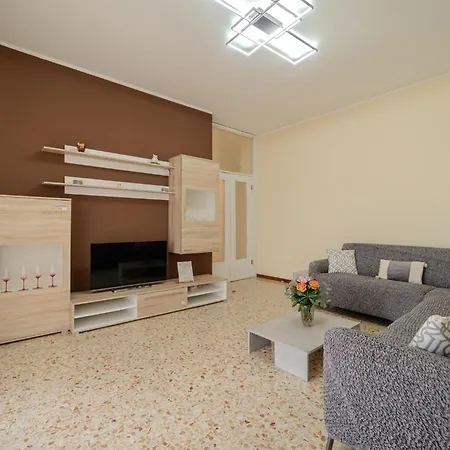 Casa Lella Apartamento *